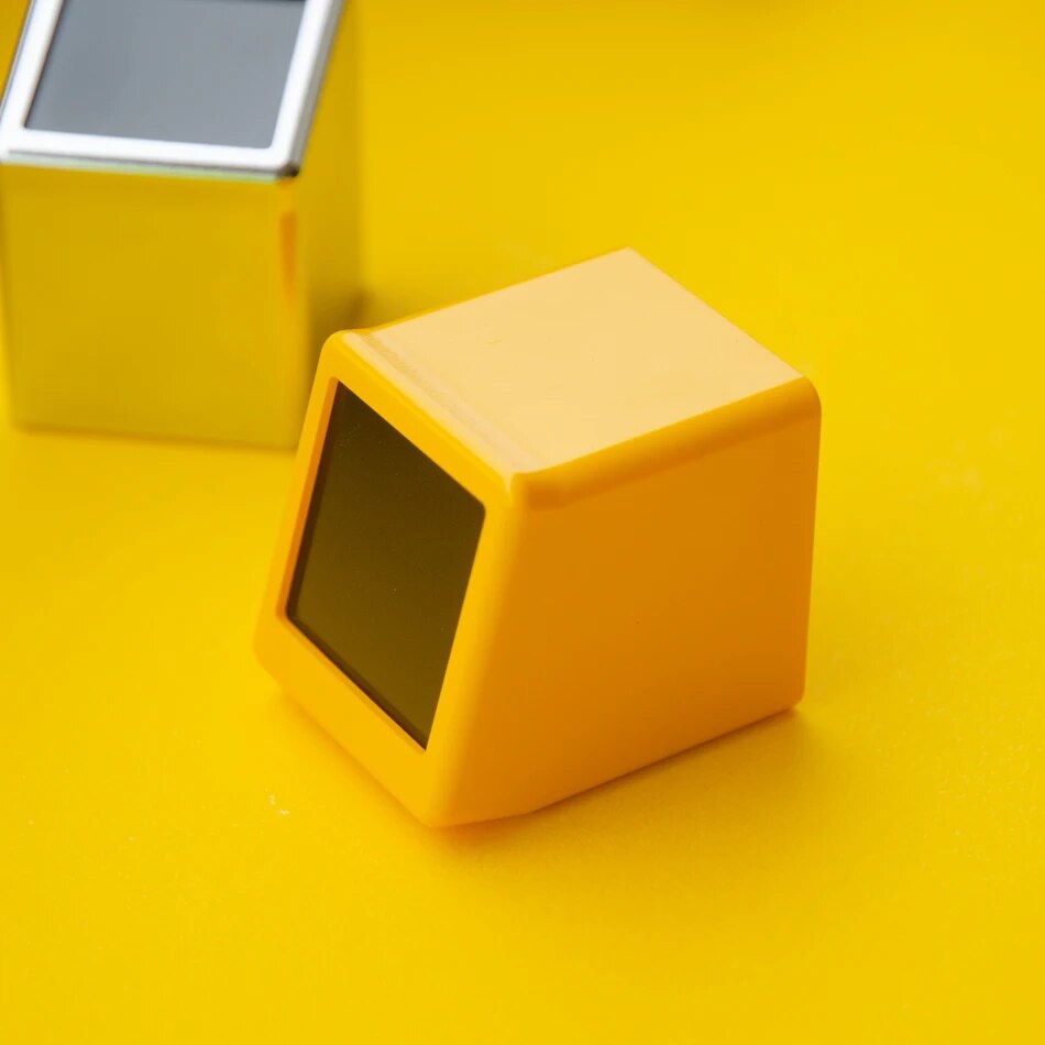 スーパークールなミニ WiFi デスクトップ天気デジタル時計 - Desk Setup Accessories Aesthetic のレビューと価格