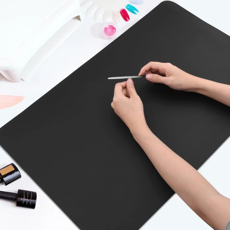柔らかく折りたたみ可能なテーブルマット – 防水、傷つきにく - Desk Setup Ergonomic のレビューと価格